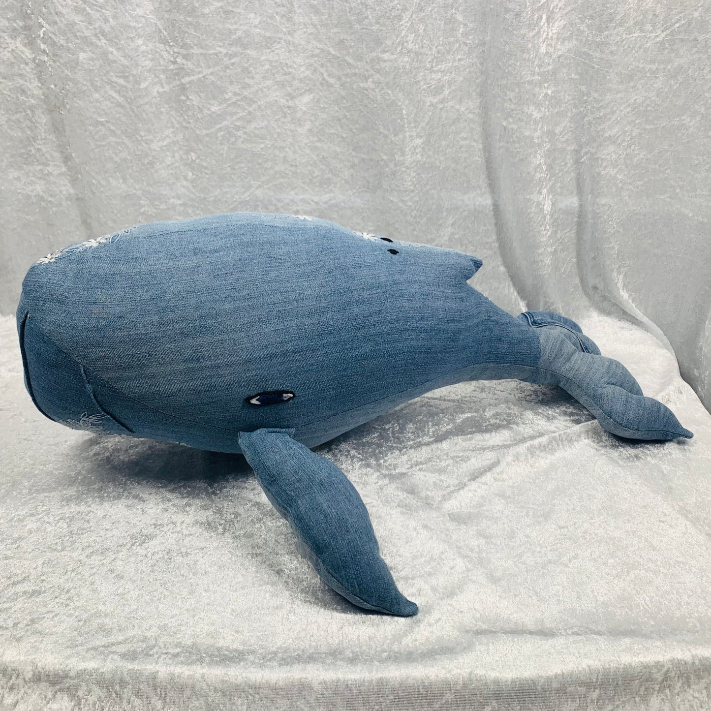 Maxi whale